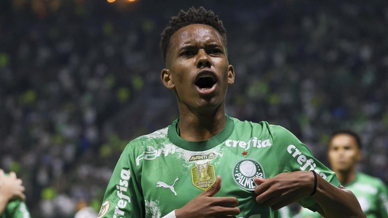 Estêvão brilha, Palmeiras derrota o Vasco pelo Brasileirão e dá sinais de melhora técnica
