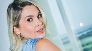 Flávia Alessandra desabafa sobre sintomas da menopausa: 'Insônia que abate e não quer ir embora'