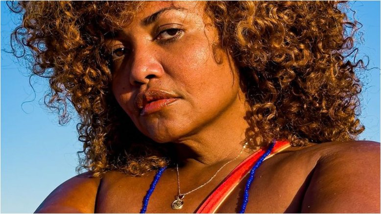 Gaby Amarantos rebate críticas por expor cliques de biquíni: 'Meu corpo real’