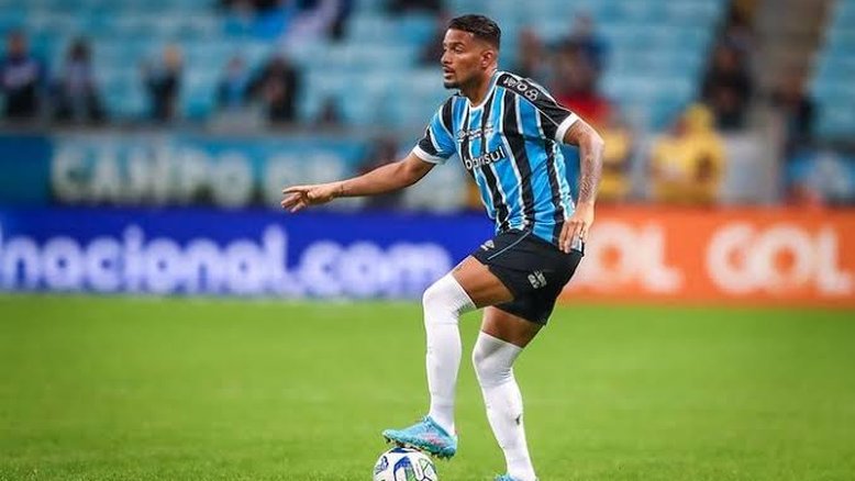 Grêmio empata com Atlético-GO, quebra série de derrotas, mas continua no Z-4 do Brasileirão