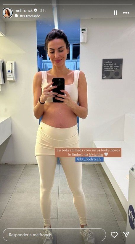 Discreta, Mel Fronckowiak exibe barriga de nova gestação, fruto do seu relacionamento com Rodrigo Santoro 2 Discreta, Mel Fronckowiak exibe barriga de nova gestação, fruto do seu relacionamento com Rodrigo Santoro