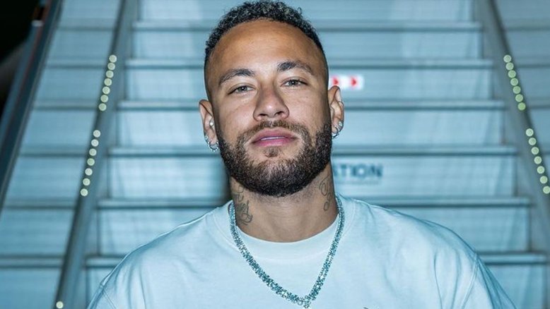 Neymar Jr. tatua homenagem à filha, Mavie: ‘Eternizando na pele’