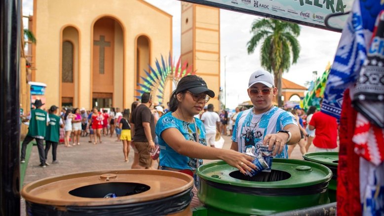 “Recicla, Galera” estimula reciclagem no Festival de Parintins com o apoio das torcidas
