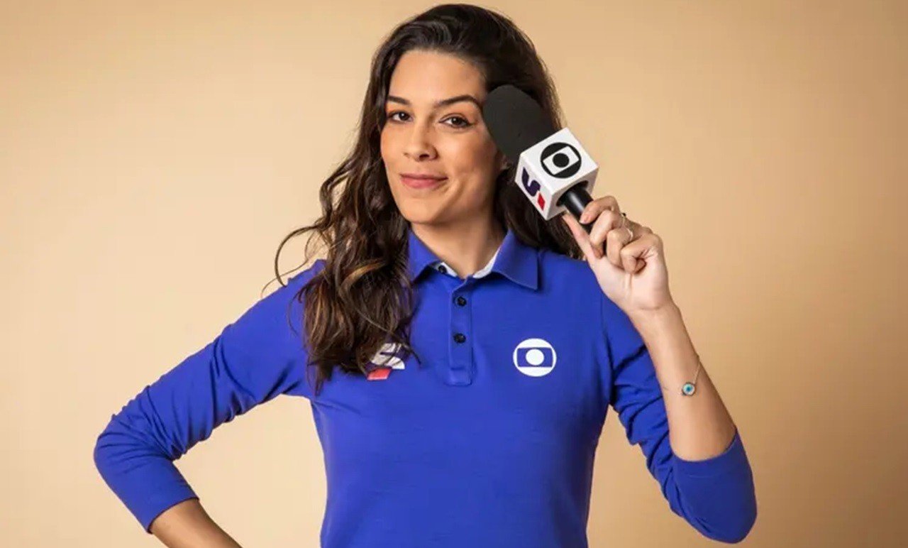 Narradora Renata Silveira desativa rede social após ser alvo de 