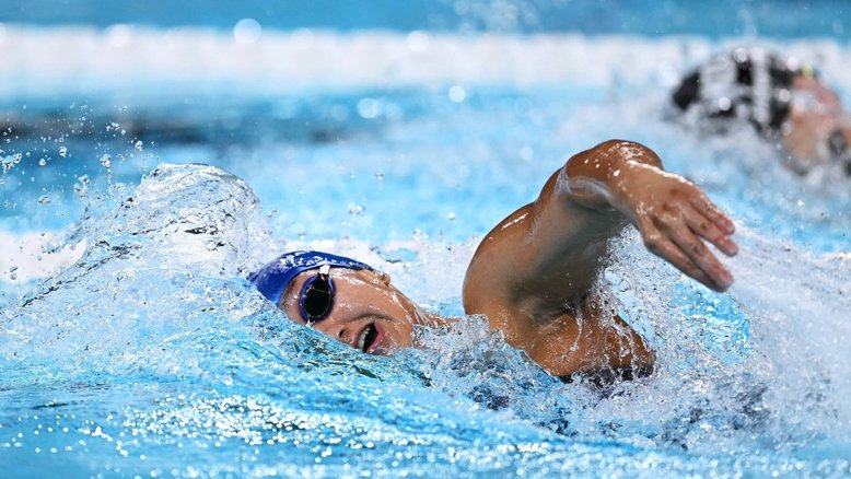 Mafê Costa termina em 7º na prova dos 400m livre da natação