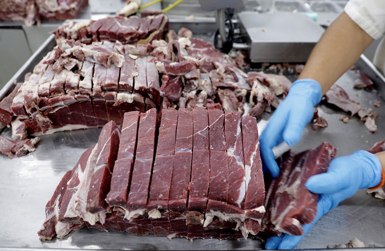 Reforma tributária: carne fica de fora da lista de alimentos com alíquota zero