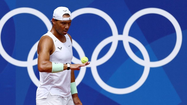 Nadal possui diversas manias durante a partida (Foto: REUTERS/Edgar Su)