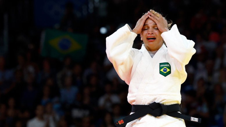 Medalha para o Brasil! Larissa Pimenta vence luta e conquista a medalha de bronze no judô