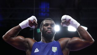 Wanderley Pereira vence no boxe e vai dar 'revanche' para ucraniano no duelo pelo pódio