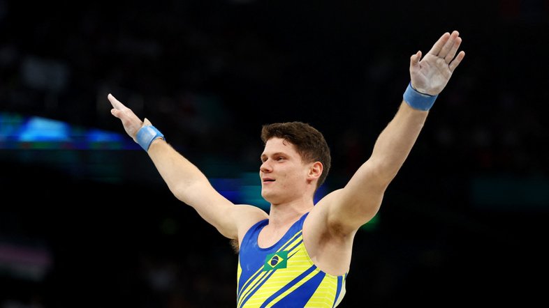 Diogo Soares fica em 23º no individual geral da ginástica em Paris-2024; japonês leva ouro