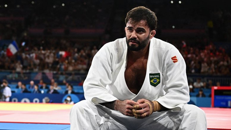 Paris 2024: Rafael Macedo perde disputa no judô e não conquista a medalha