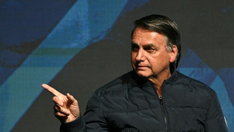 Bolsonaro contraria Tarcísio e diz que 'está muito cedo' para mergulhar na campanha de Nunes