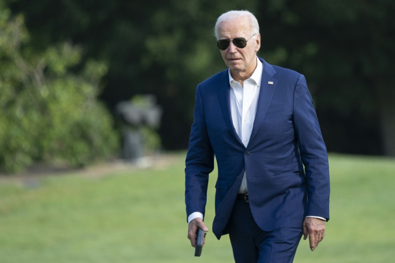 Aliados tentam convencer Biden a desistir de tentar reeleição, diz NYT