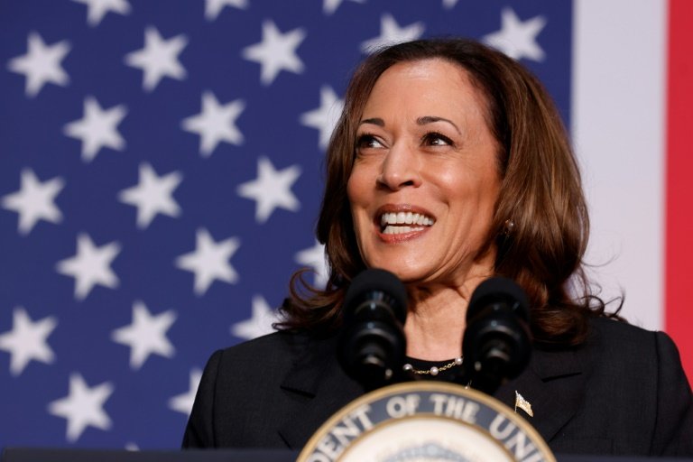 Kamala Harris é aprovada como candidata democrata a presidência dos EUA
