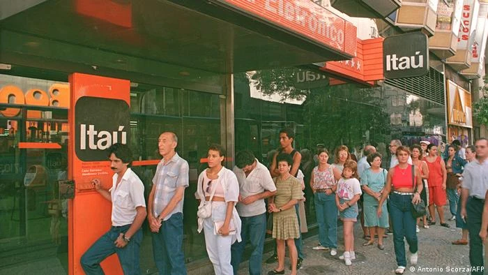Como era a vida antes do Plano Real
