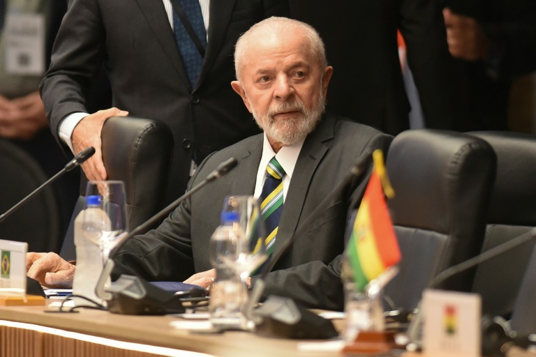 Lula chega à Bolívia para debater com Arce agenda política e econômica