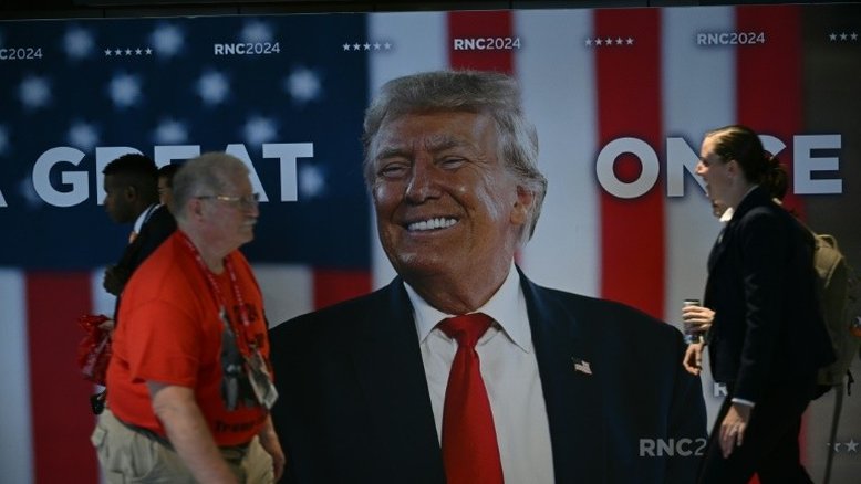 Um imbatível Trump sobrevive a atentado, escapa de julgamento e impulsiona mercados