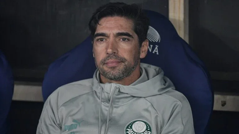 Abel renova 