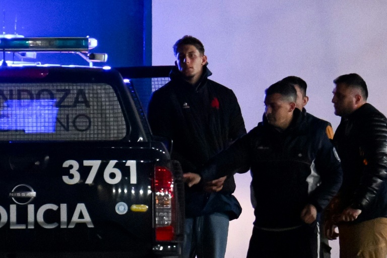 Jogadores de rugby franceses são formalmente acusados de estupro na Argentina