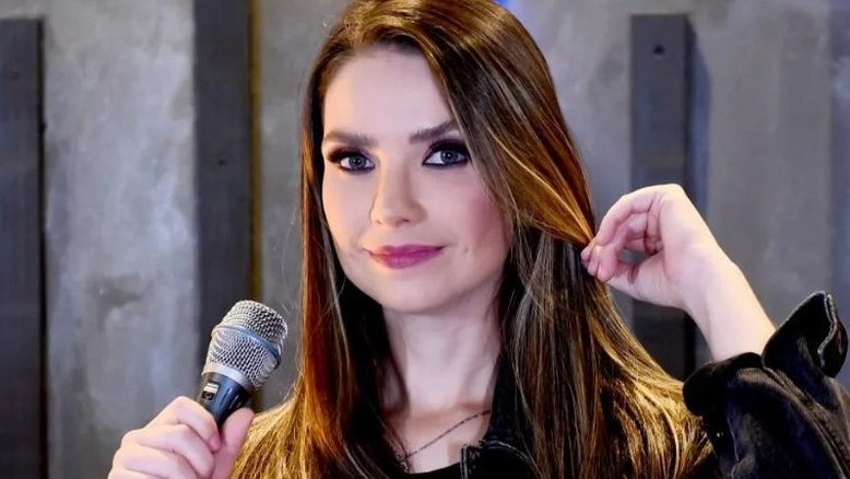 Camila Campos
