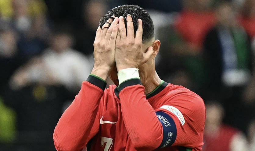 Cristiano Ronaldo explica por que desabou no choro após perder pênalti: 'Minha última Euro'