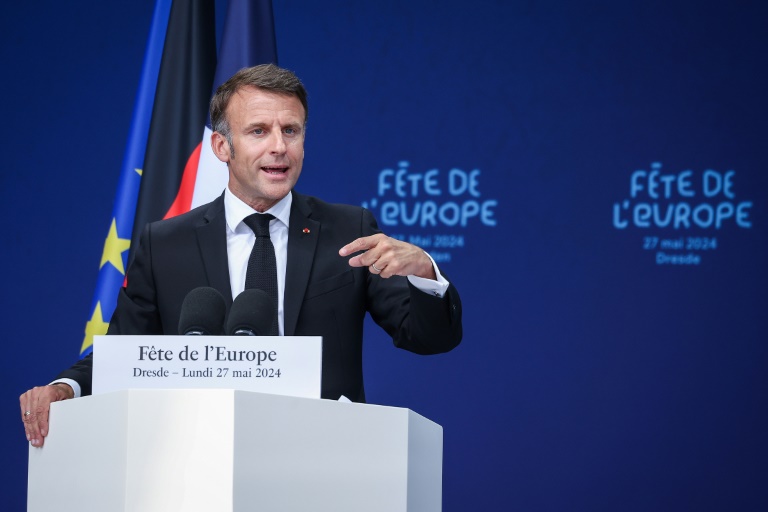 Partidos franceses finalizam suas estratégias para frear a extrema direita