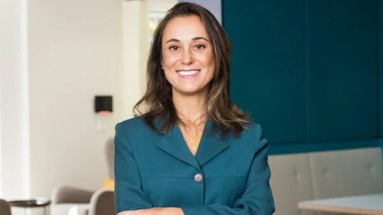 Quem é e o que faz a brasileira que vai receber título da realeza britânica