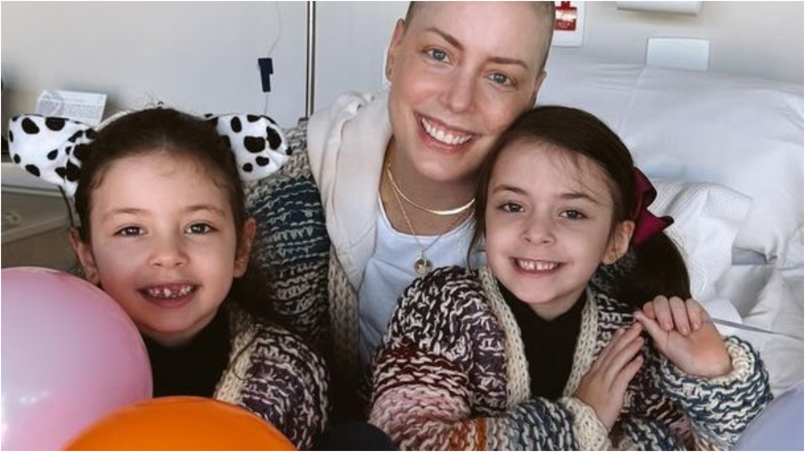 Acompanhada das filhas, Fabiana Justus passeia em shopping pela 1ª vez após tratamento de câncer