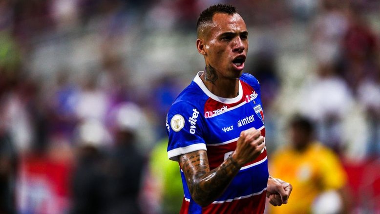 Fortaleza faz 3 a 1 no Vitória, amplia sequência positiva e cola no G-6 do Brasileirão