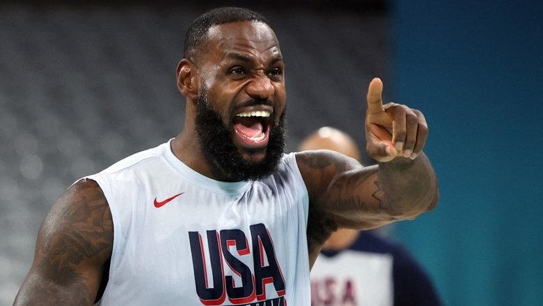 LeBron James é o grande astro da seleção de basquete dos EUA