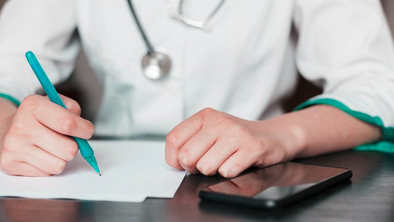 CRM-DF alerta sobre lei que permite a enfermeiros prescreverem