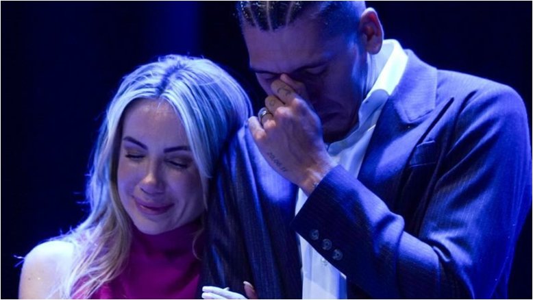 Jogador de futebol Roberto Firmino se torna pastor de igreja evangélica fundada por ele