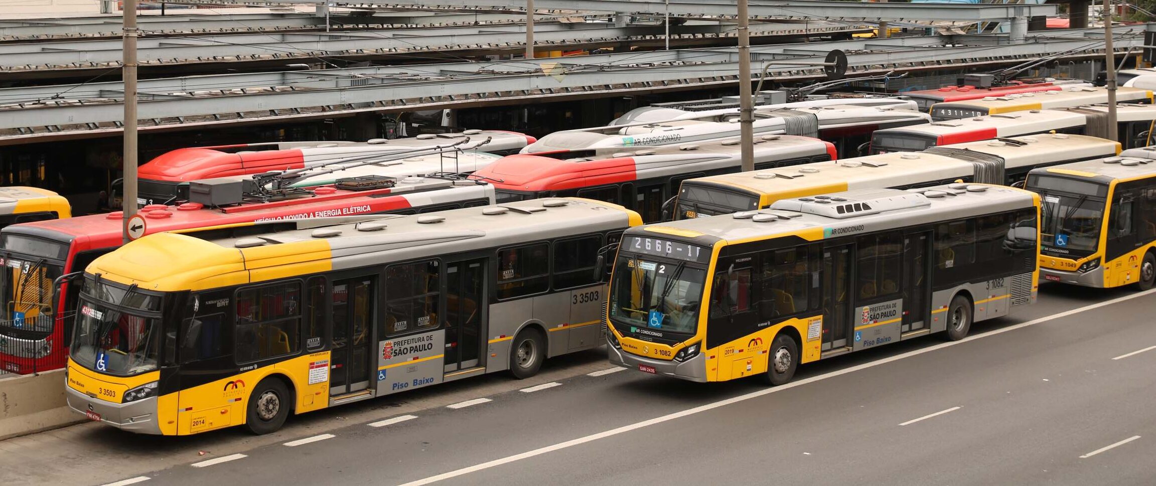 Greve de motoristas e cobradores de ônibus em São Paulo é suspensa