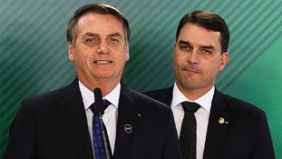 Jair Bolsonaro e seu filho Flávio Bolsonaro
