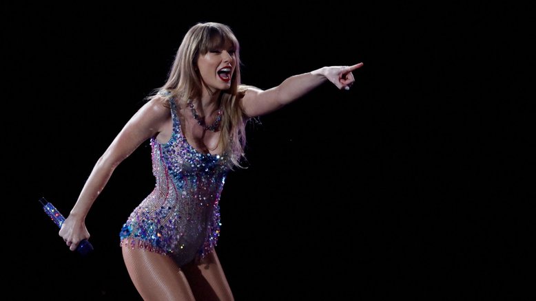 Taylor Swift durante show em Tóquio 7/2/2024 REUTERS/Kim Kyung-Hoon