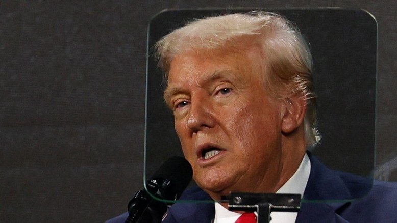 Trump é vaiado após questionar Kamala Harris: 'É indiana ou negra?'