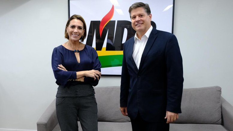 Os deputados federais Rosana Valle (PL-SP), pré-candidata à prefeitura de Santos, e Baleia Rossi (MDB-SP), presidente do partido | Divulgação/PL