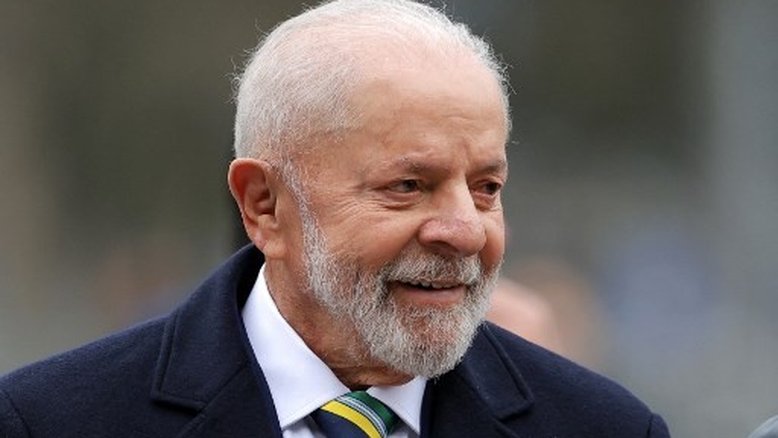 Lula descreve pane de avião presidencial e afirma que governo irá adquirir novas aeronaves