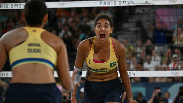 É OURO! Ana Patrícia e Duda vencem final e conquistam o título no vôlei de praia