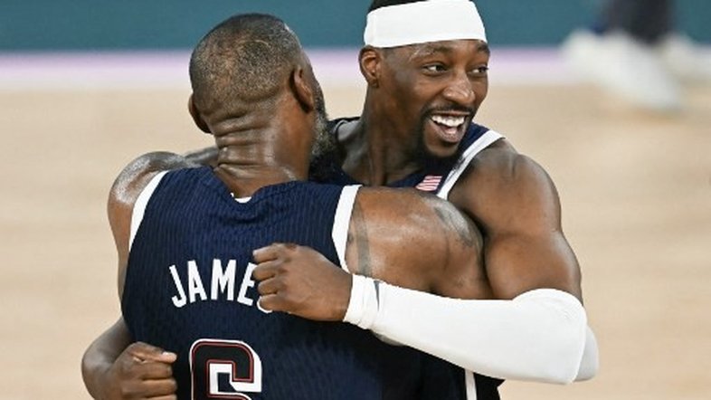 Estados Unidos conquistam 5º ouro consecutivo no basquete masculino após vencer a França