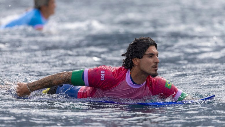 Paris 2024: Medina conquista o bronze no surfe