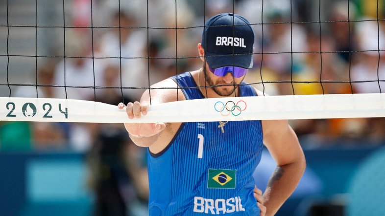 André e George perdem para dupla norte-americana e vão para a repescagem no vôlei de praia