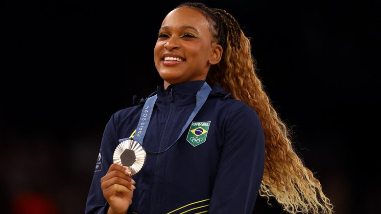 Rebeca Andrade está a duas medalhas de quebrar mais recordes na Olimpíada; saiba quais