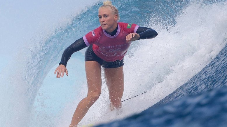 Tatiana Weston-Webb é prata no surfe feminino das Olimpíadas de Paris