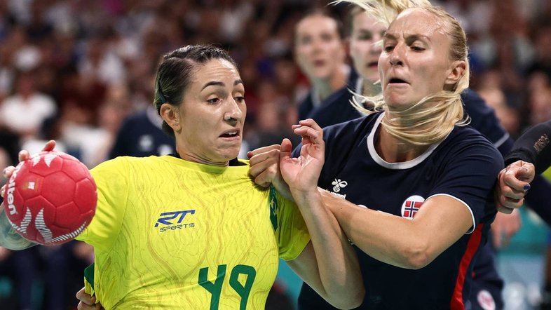 Paris 2024: Brasil perde para Noruega e se despede do handebol feminino