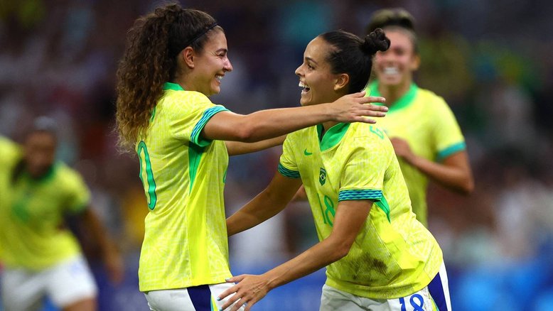 Gabi Portilho brilha de novo, Brasil massacra Espanha e vai à final do futebol feminino em Paris 2024