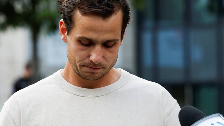 Atleta australiano preso por tentar comprar cocaína é solto e pede desculpas