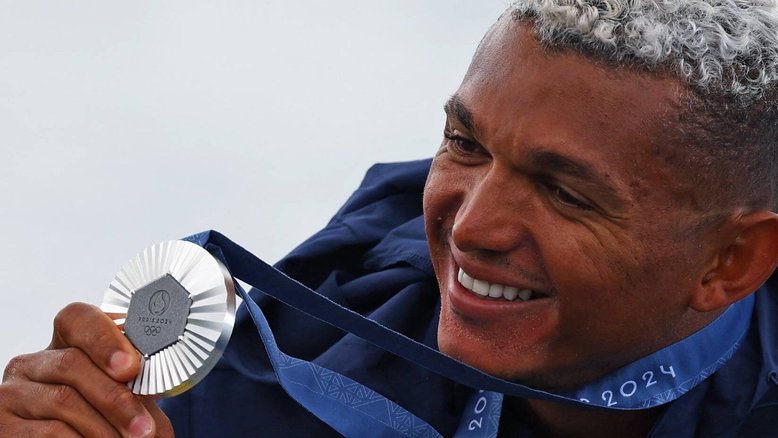 Paris 2024: Isaquias Queiroz conquista medalha de prata na C1 1000m