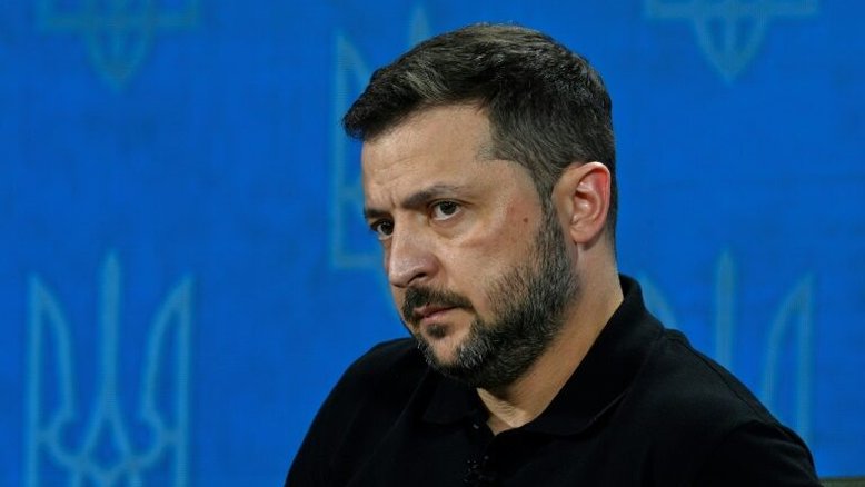 Zelensky pede 'mais armas' aos aliados para frear a Rússia na Ucrânia