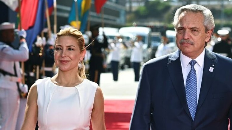 Ex-presidente argentino Alberto Fernández nega por mensagens ter agredido ex-mulher